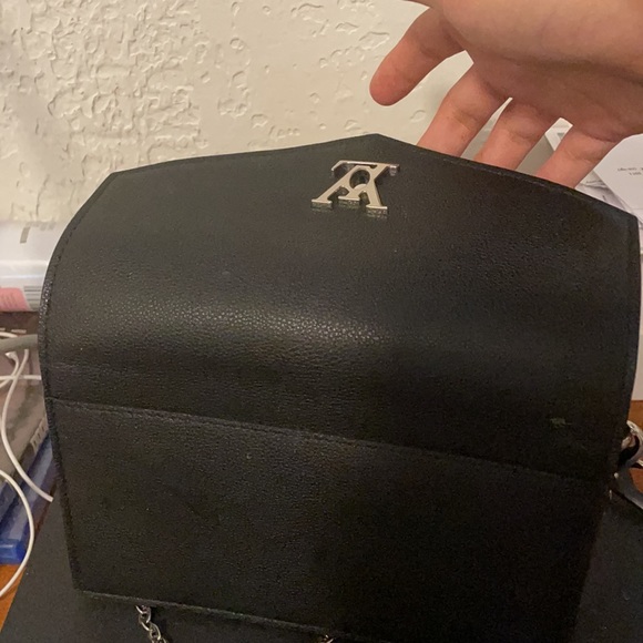 I dont want it collecting dust - Picture 3 of 3